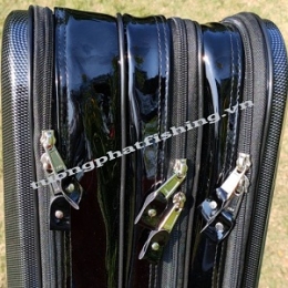 Túi khoác, carbon - Daiwa hình hộp 2 ngăn - 10*12*125cm